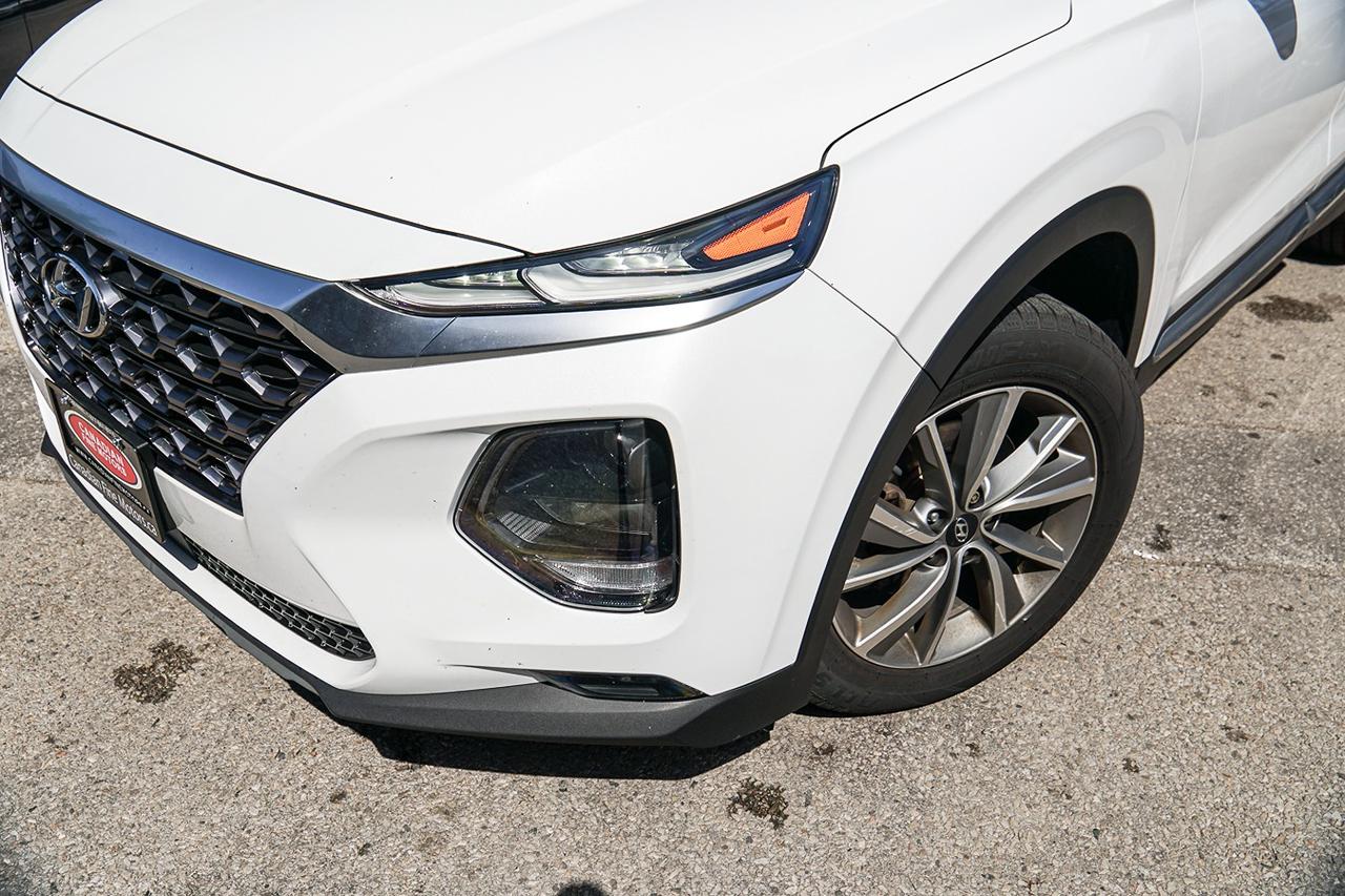 2020 Hyundai Santa Fe Preferred AWD |PANO|LEATHER|BSM|LDW|HEATED SEATS Photo3