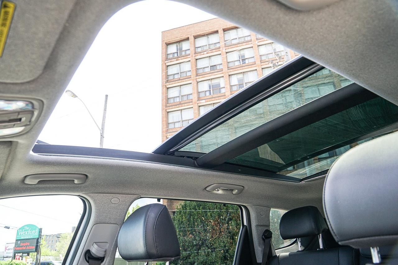 2020 Hyundai Santa Fe Preferred AWD |PANO|LEATHER|BSM|LDW|HEATED SEATS Photo