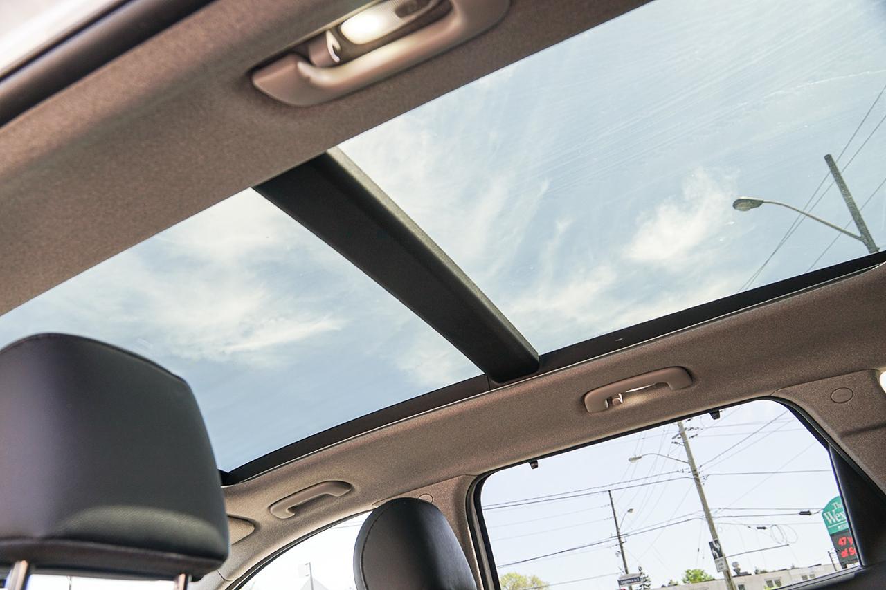 2020 Hyundai Santa Fe Preferred AWD |PANO|LEATHER|BSM|LDW|HEATED SEATS Photo