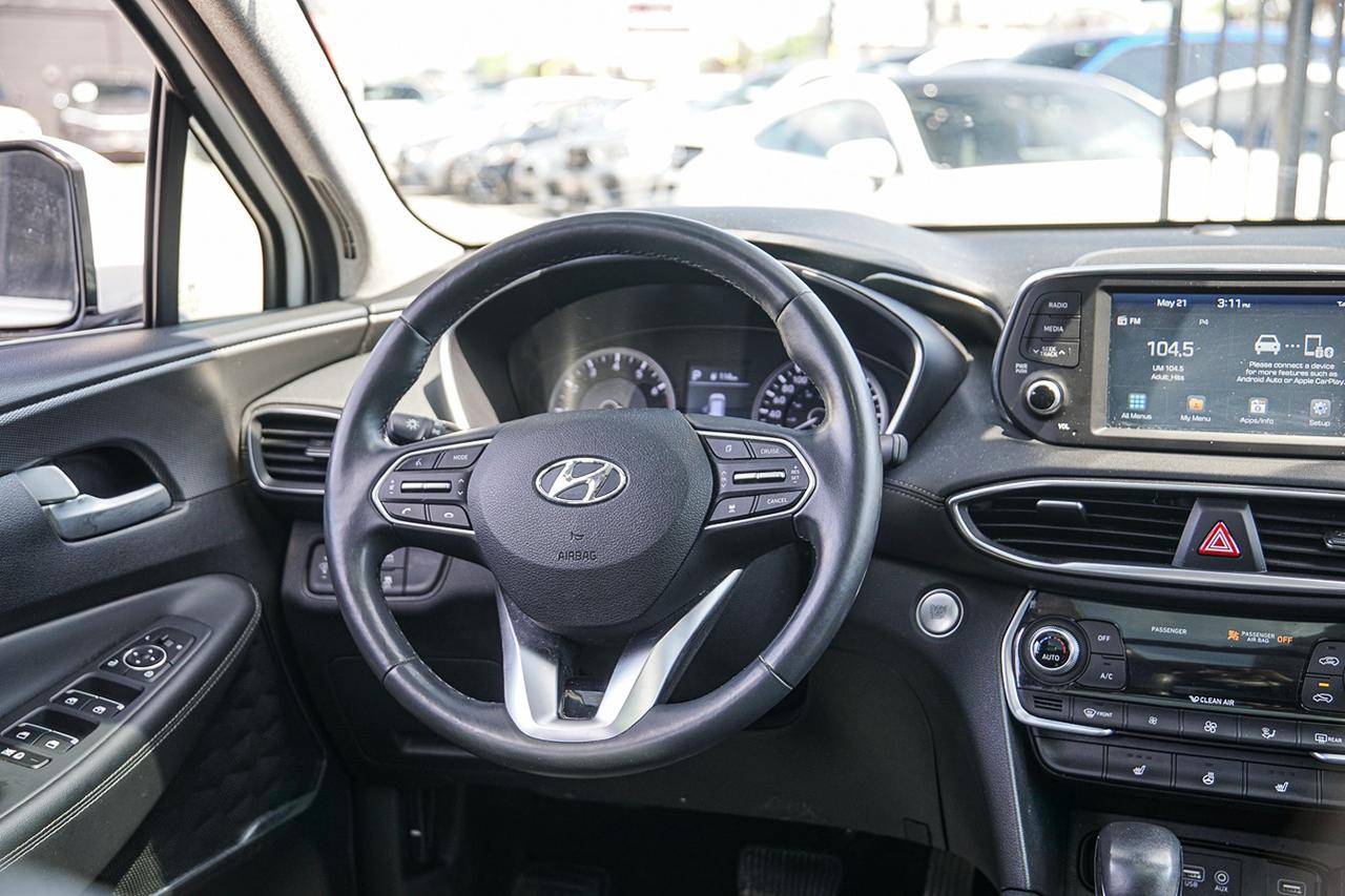 2020 Hyundai Santa Fe Preferred AWD |PANO|LEATHER|BSM|LDW|HEATED SEATS Photo