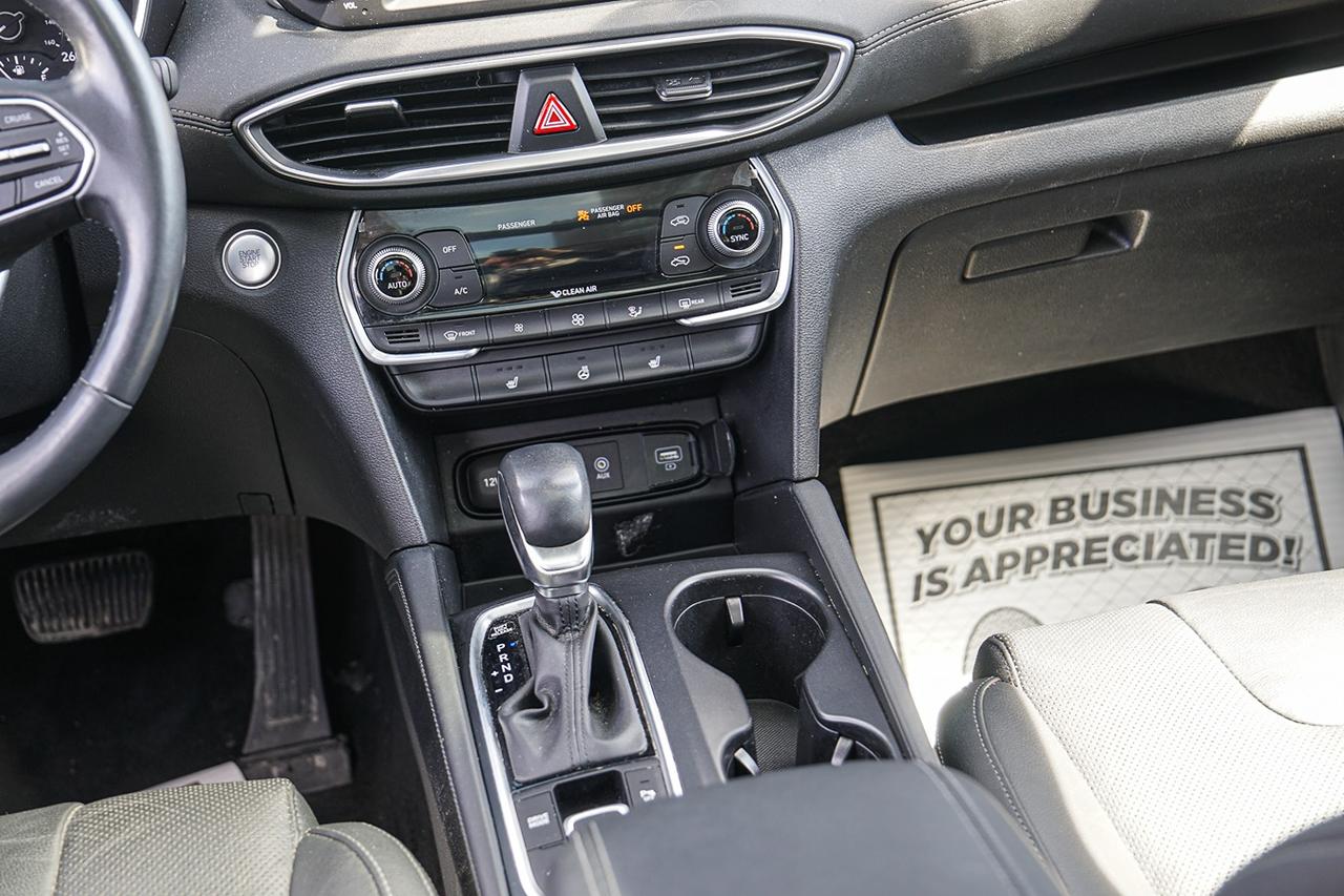2020 Hyundai Santa Fe Preferred AWD |PANO|LEATHER|BSM|LDW|HEATED SEATS Photo