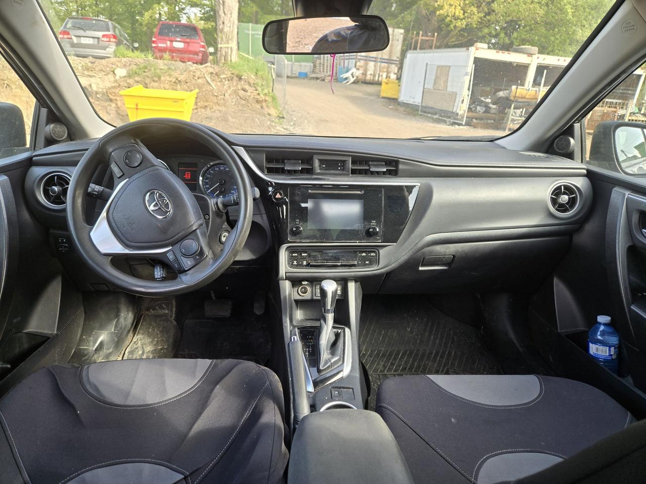 2019 Toyota Corolla LE Photo