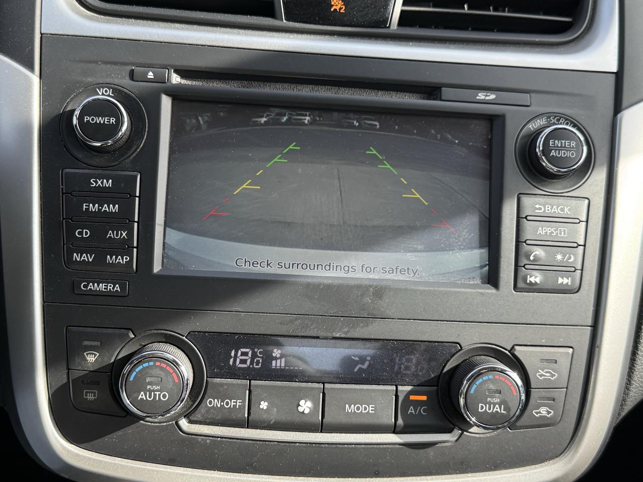 2016 Nissan Altima 2.5 SL Tech Photo