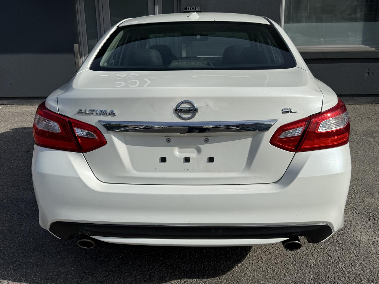 2016 Nissan Altima 2.5 SL Tech Photo