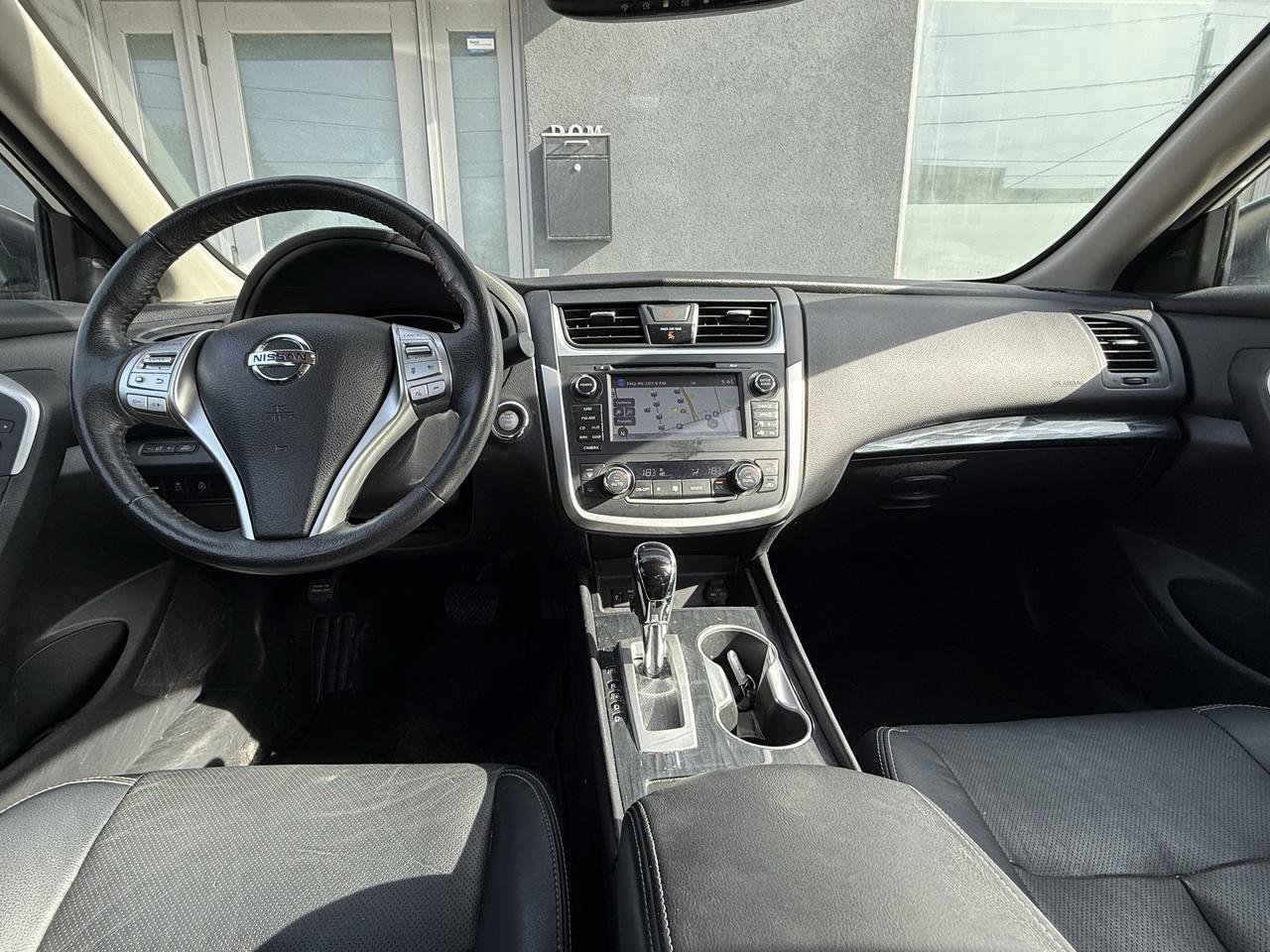 2016 Nissan Altima 2.5 SL Tech Photo