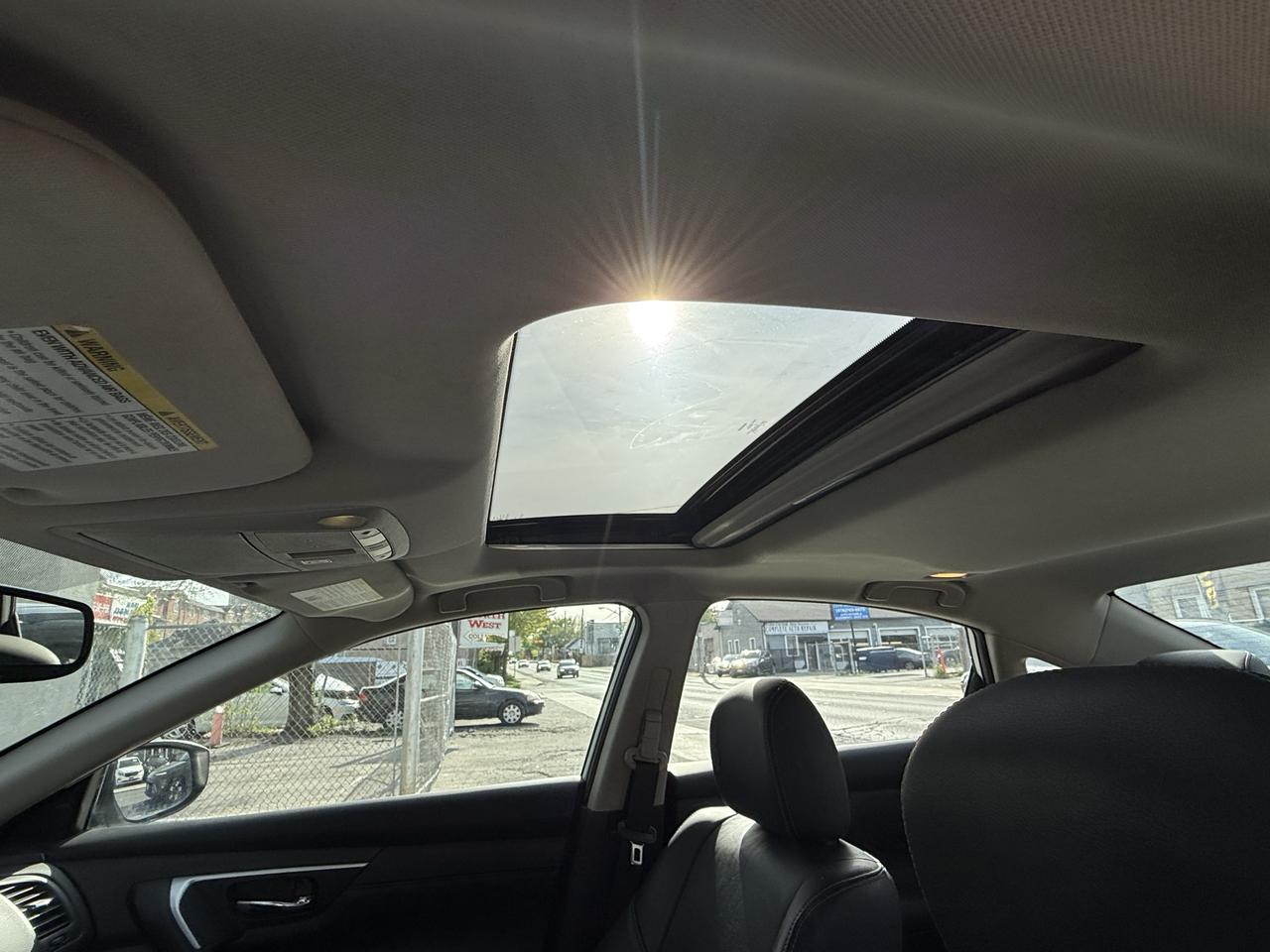 2016 Nissan Altima 2.5 SL Tech Photo