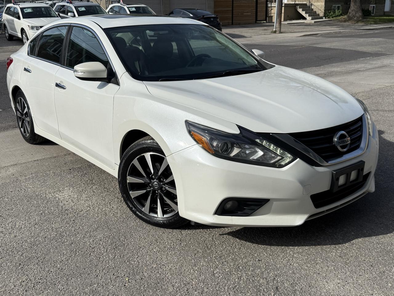 2016 Nissan Altima 2.5 SL Tech Photo