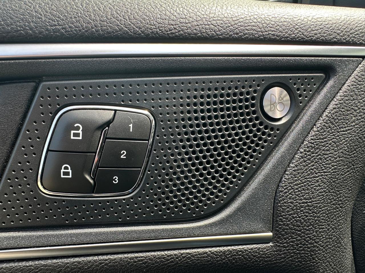 2019 Ford Edge ST AWD Heated Leather/Wheel Panoroof XM CarPlay AC Photo