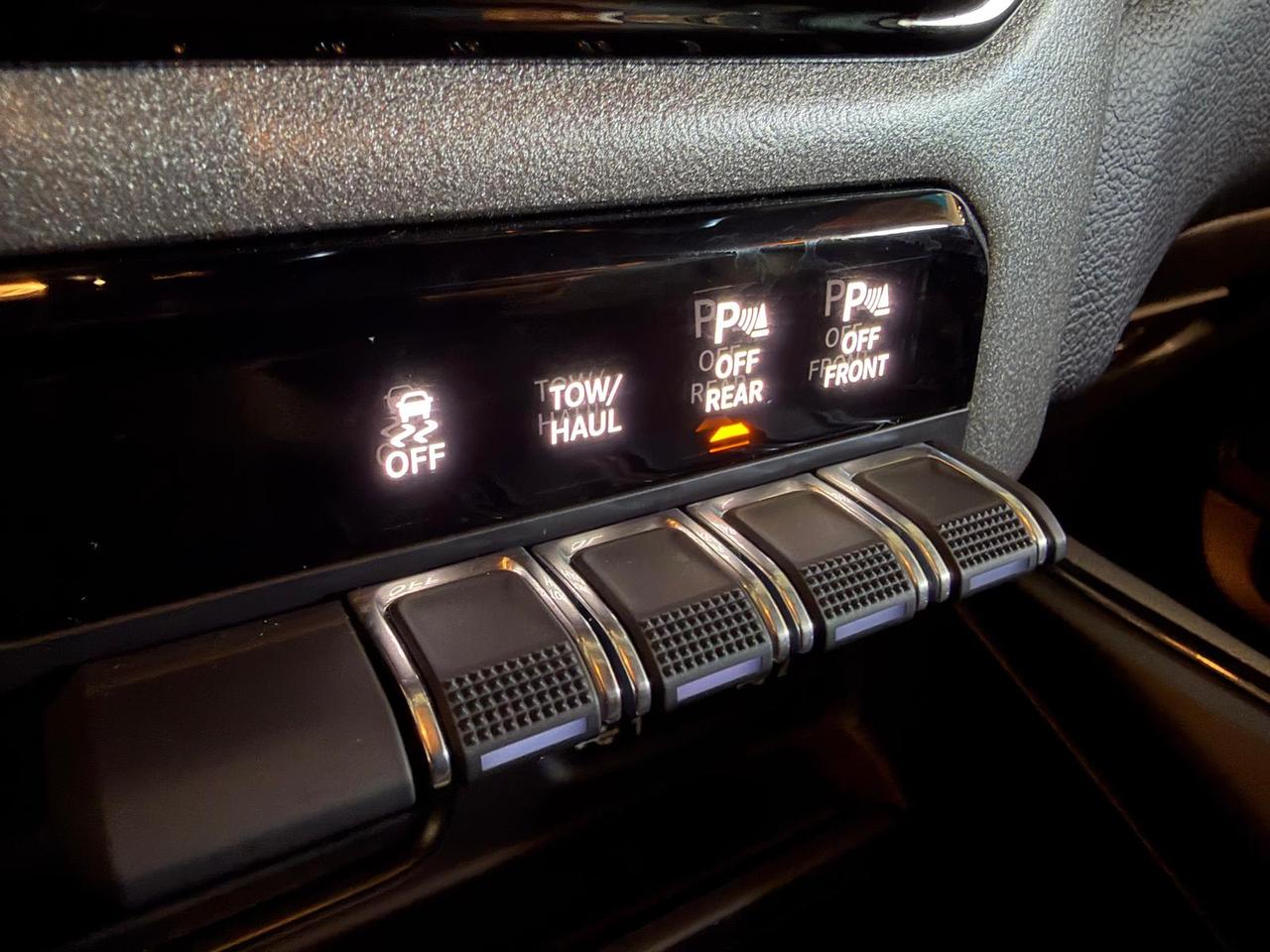 2021 RAM 1500 Big Horn | 4x4 | Crew Cab 5'7" Box Photo