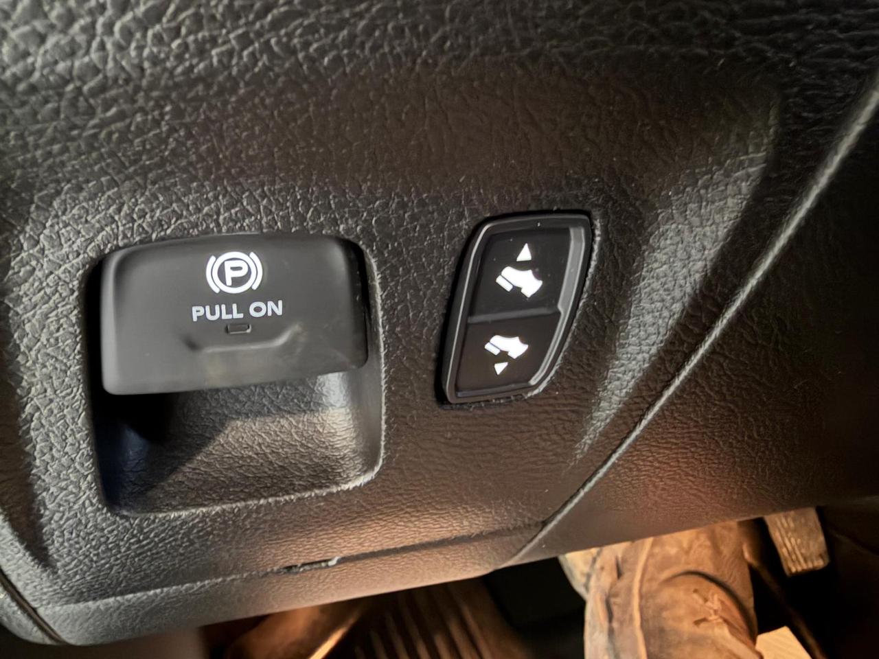 2021 RAM 1500 Big Horn | 4x4 | Crew Cab 5'7" Box Photo