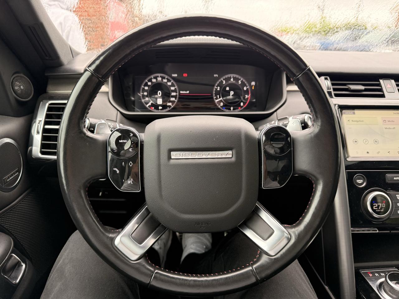 2019 Land Rover Discovery HSE LUXURY Photo