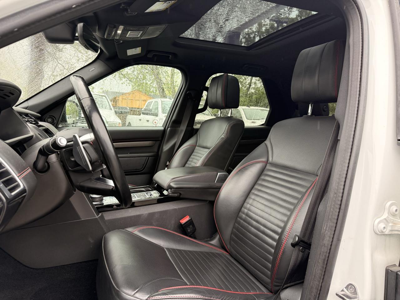 2019 Land Rover Discovery HSE LUXURY Photo