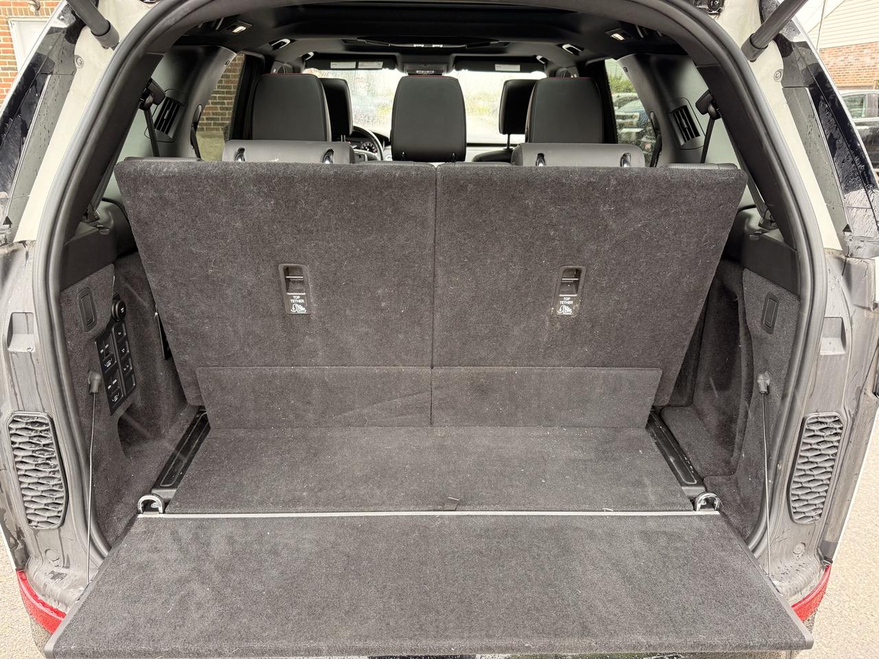 2019 Land Rover Discovery HSE LUXURY Photo