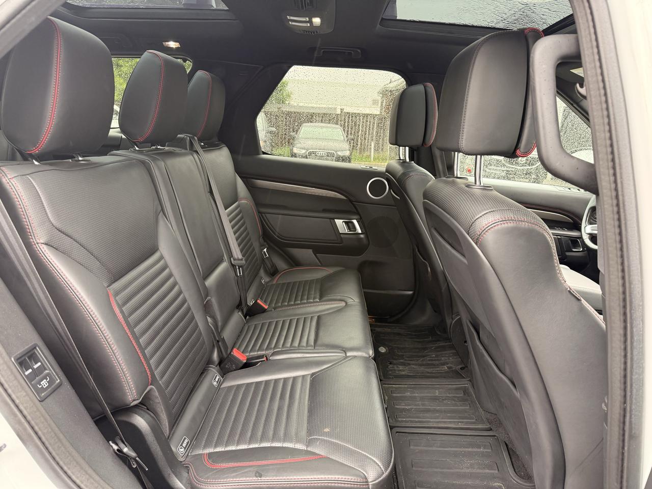 2019 Land Rover Discovery HSE LUXURY Photo