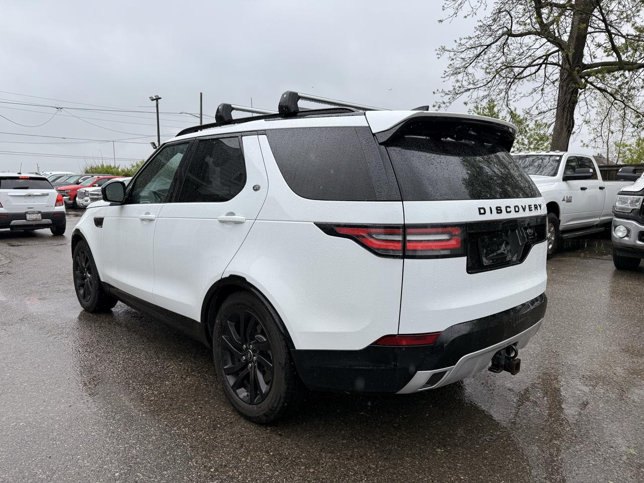 2019 Land Rover Discovery HSE Luxury | Clean CARFAX Photo