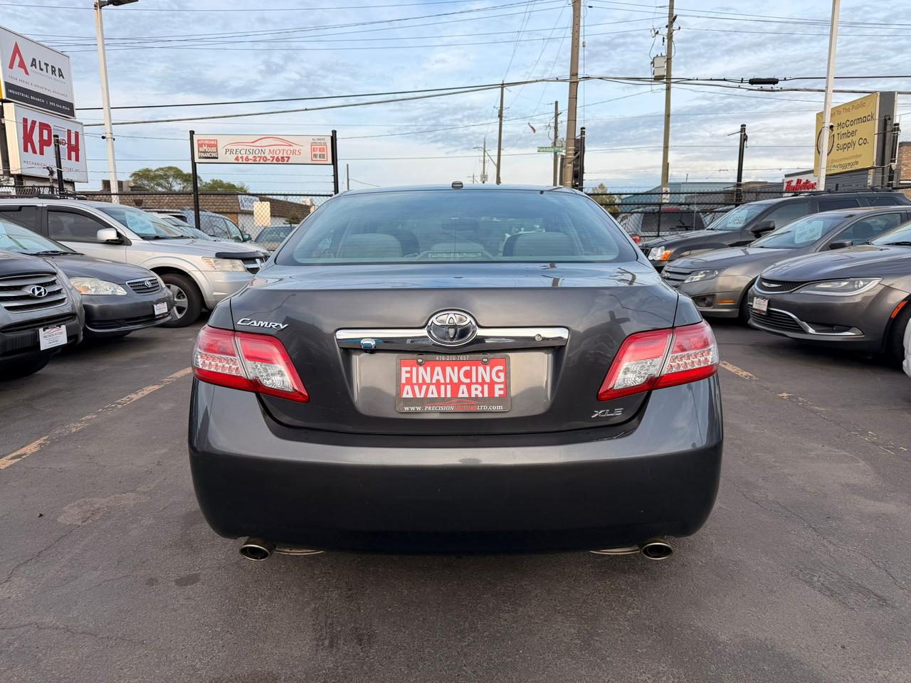 2011 Toyota Camry XLE Photo4