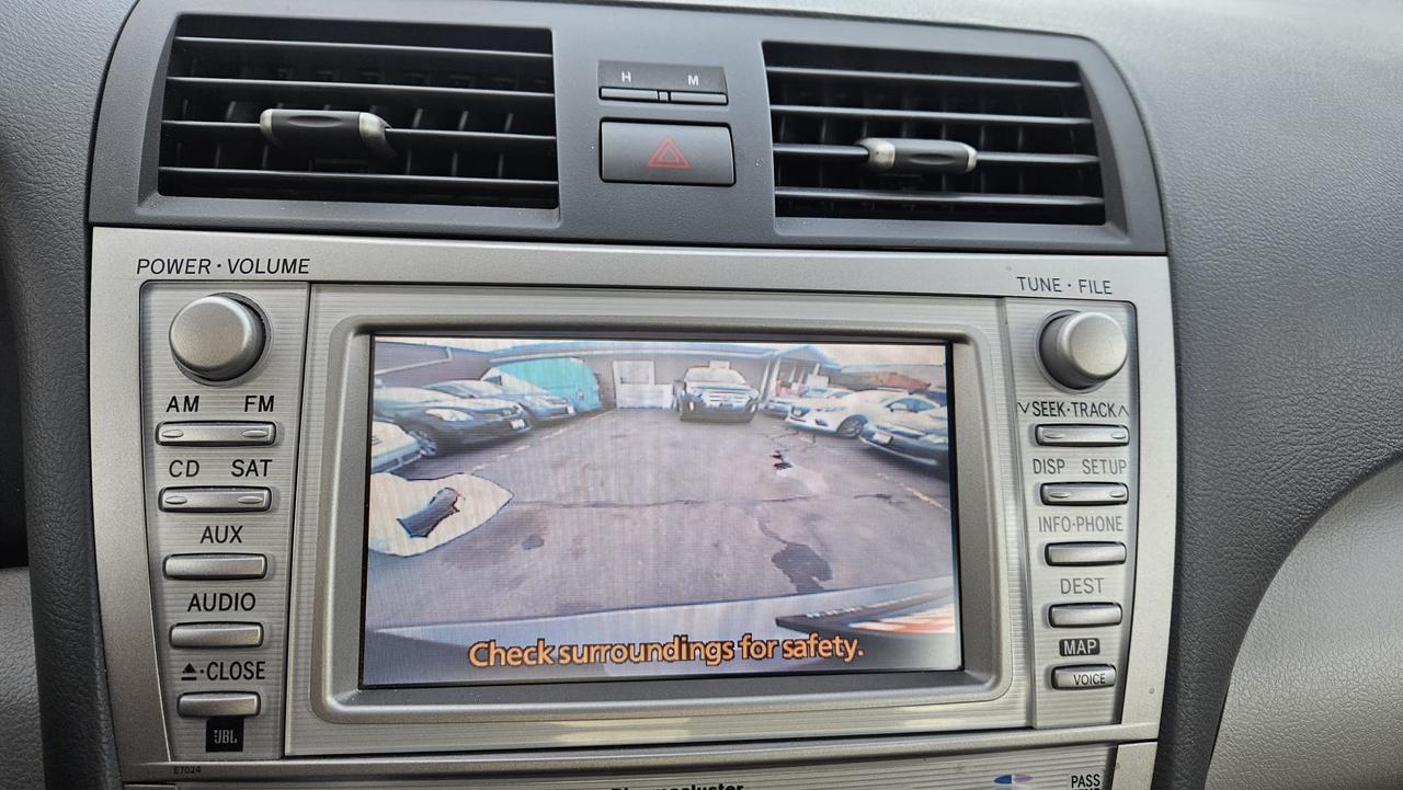 2011 Toyota Camry XLE Photo