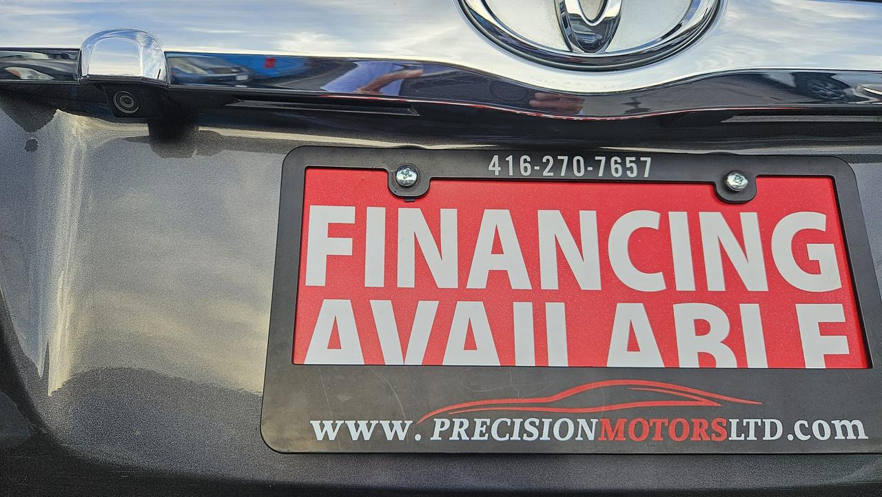 2011 Toyota Camry XLE Photo
