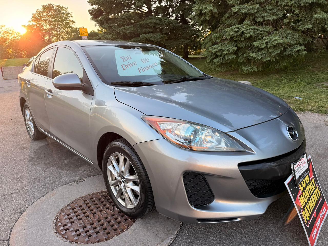 2012 Mazda MAZDA3 GS-SKY Photo