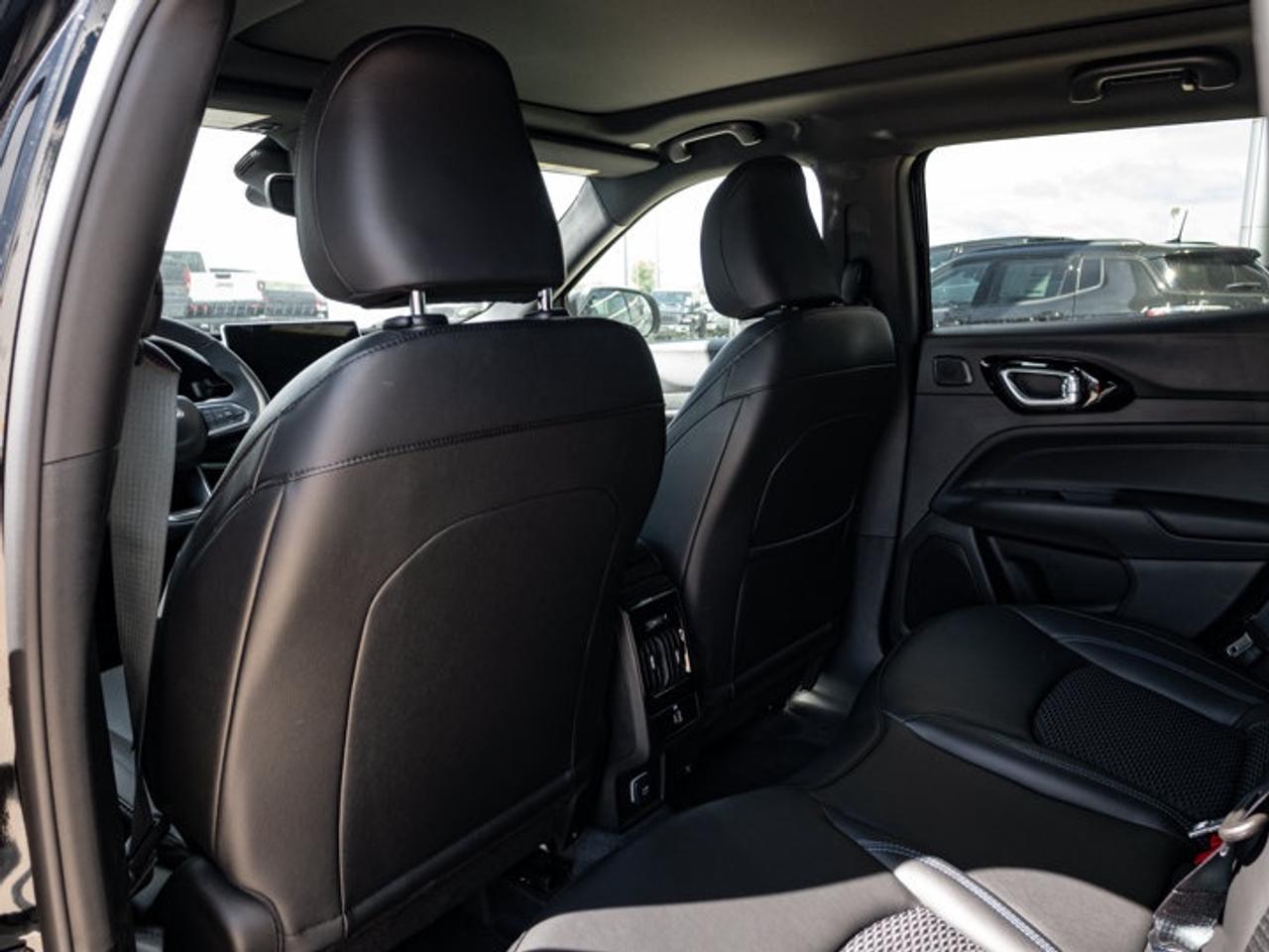 2026 Jeep Compass NORTH Photo