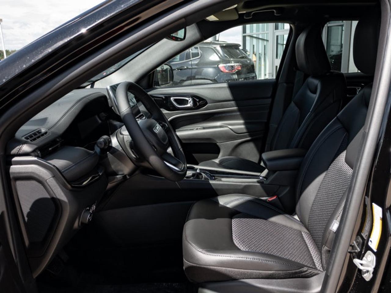 2026 Jeep Compass NORTH Photo