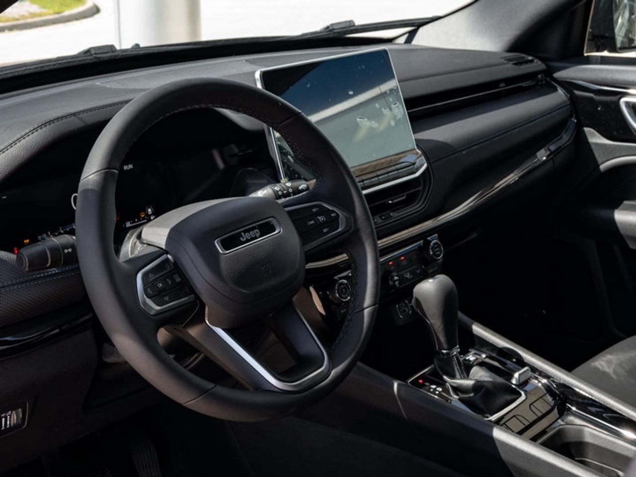 2026 Jeep Compass NORTH Photo