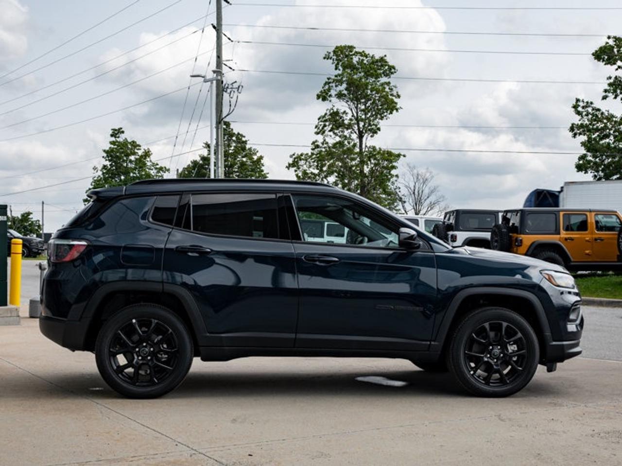 2026 Jeep Compass NORTH Photo