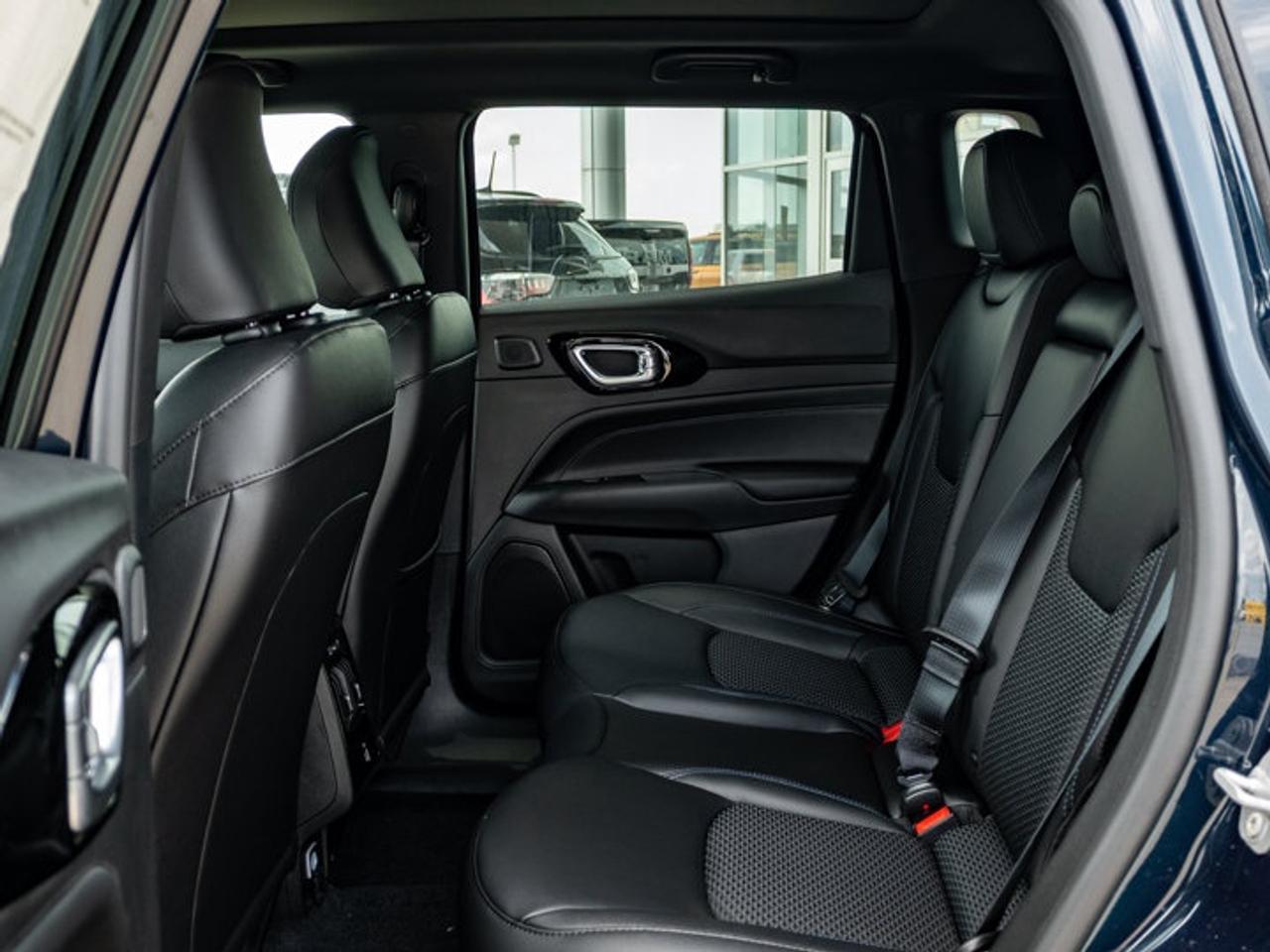 2026 Jeep Compass NORTH Photo