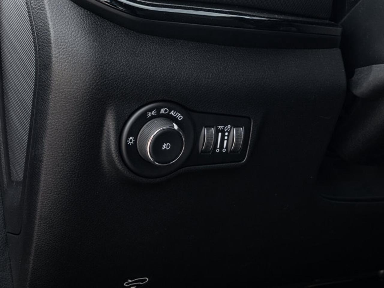 2026 Jeep Compass NORTH Photo