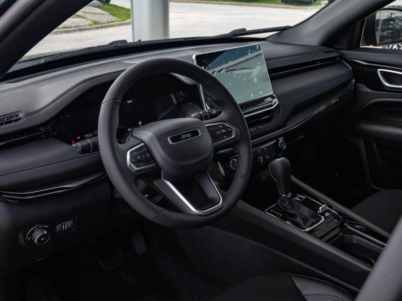 2026 Jeep Compass NORTH Photo