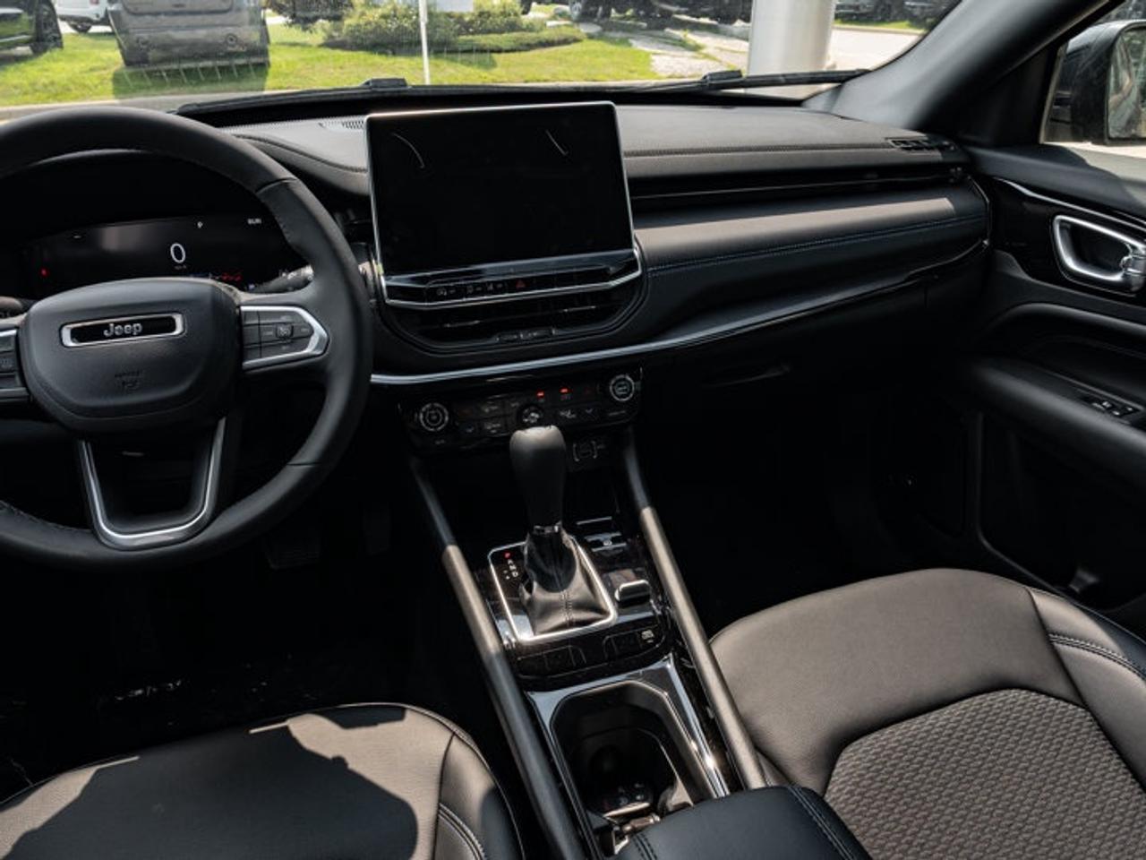 2026 Jeep Compass NORTH Photo