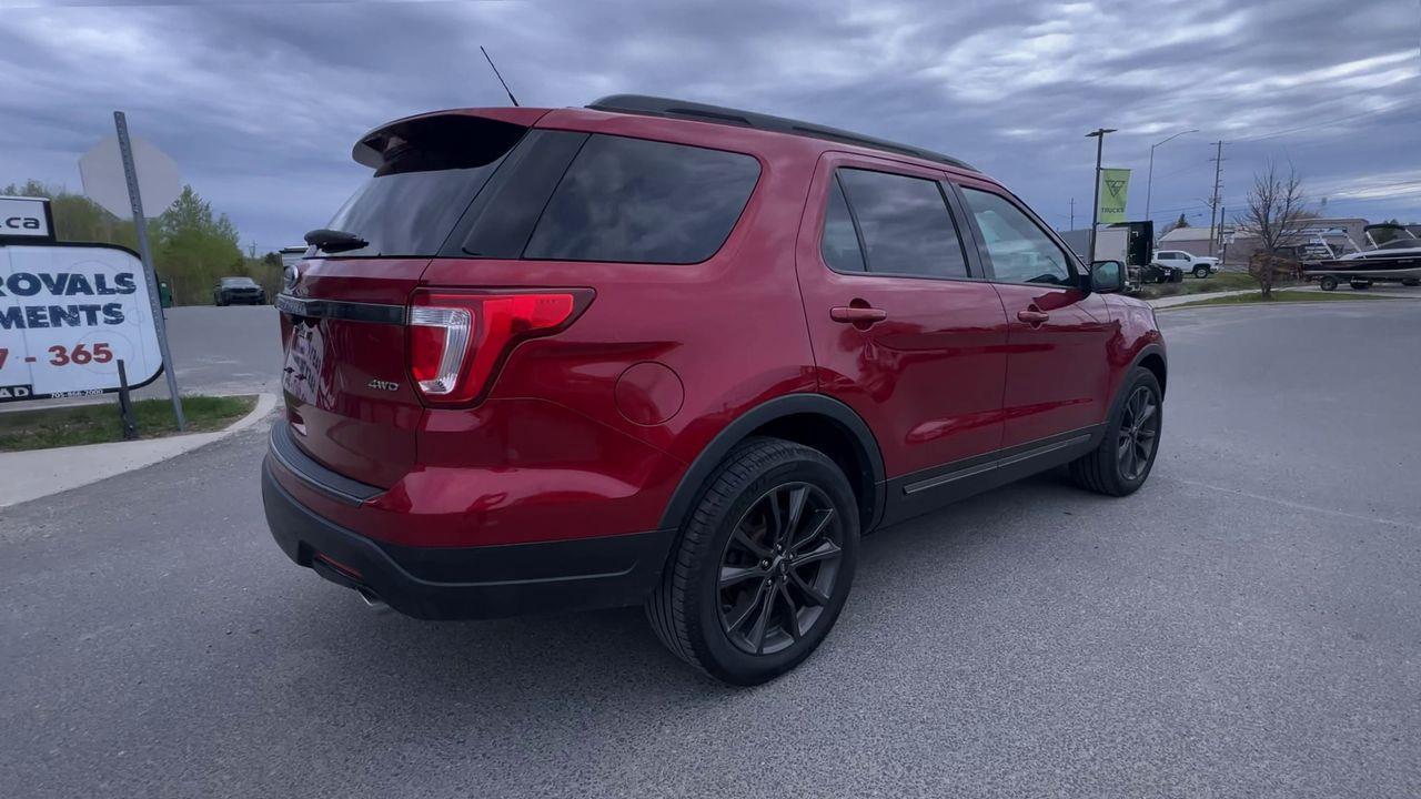 2019 Ford Explorer XLT 4X4 Photo