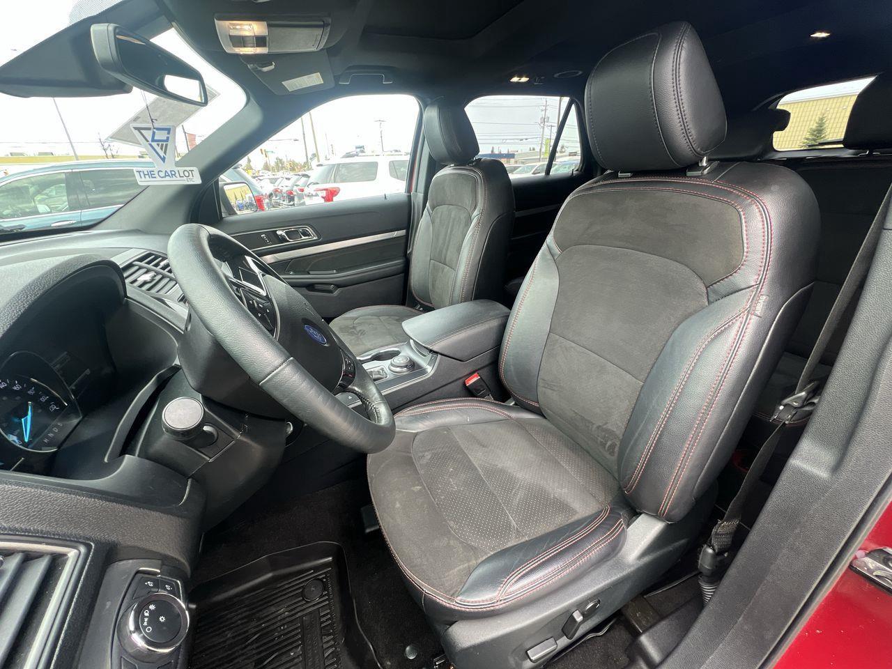 2019 Ford Explorer XLT 4X4 Photo