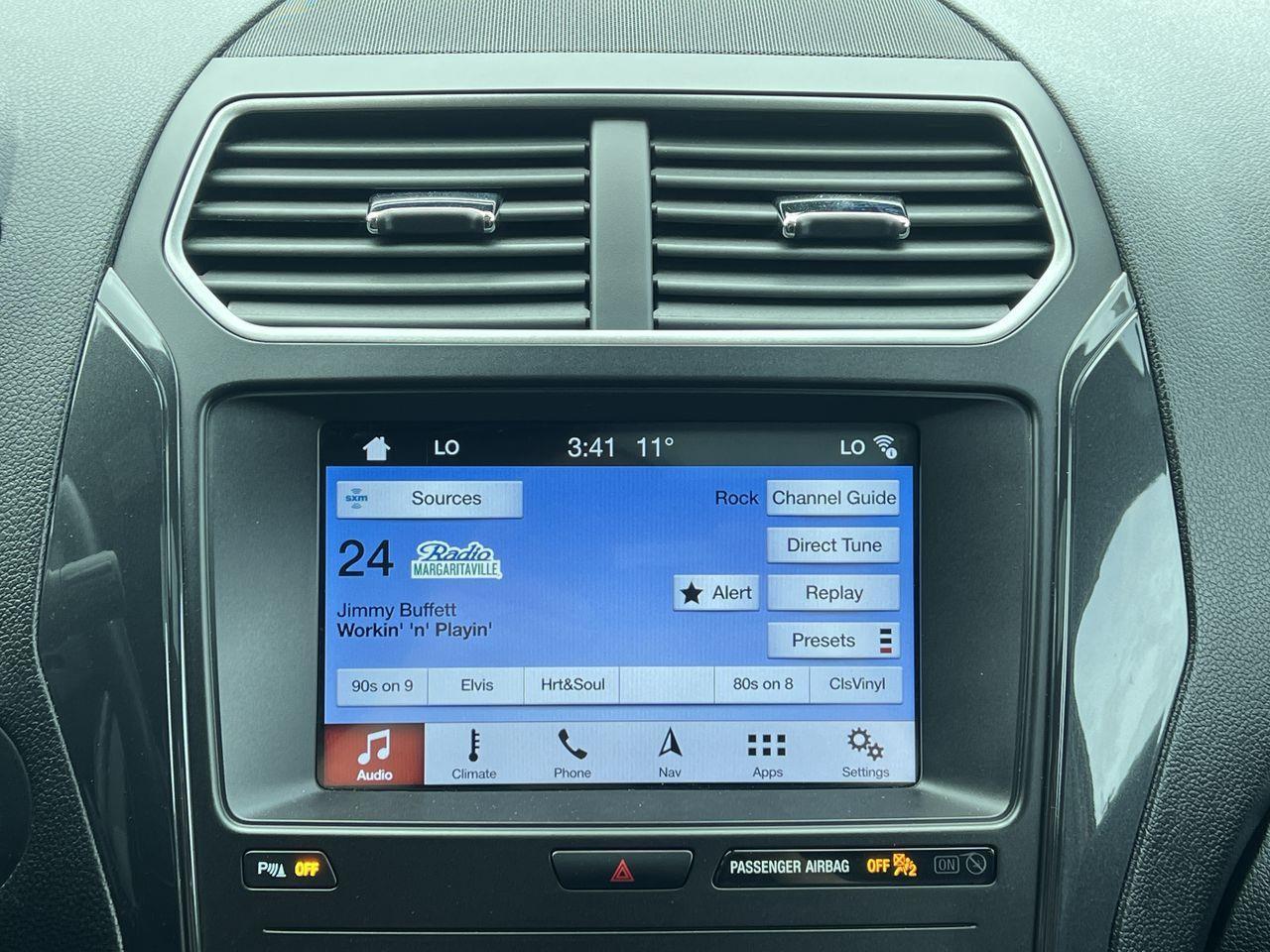 2019 Ford Explorer XLT 4X4 Photo