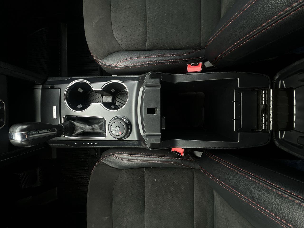 2019 Ford Explorer XLT 4X4 Photo