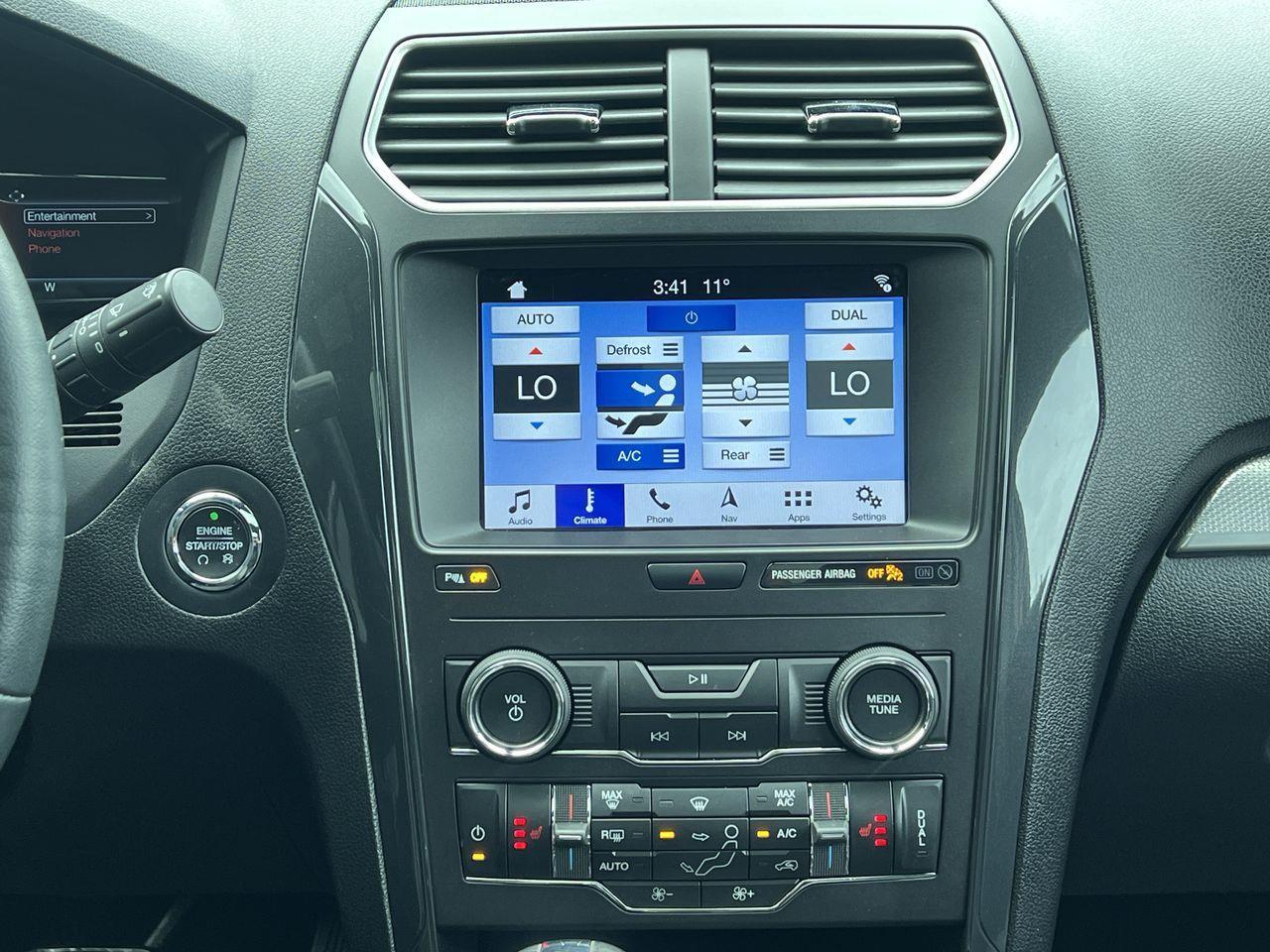2019 Ford Explorer XLT 4X4 Photo