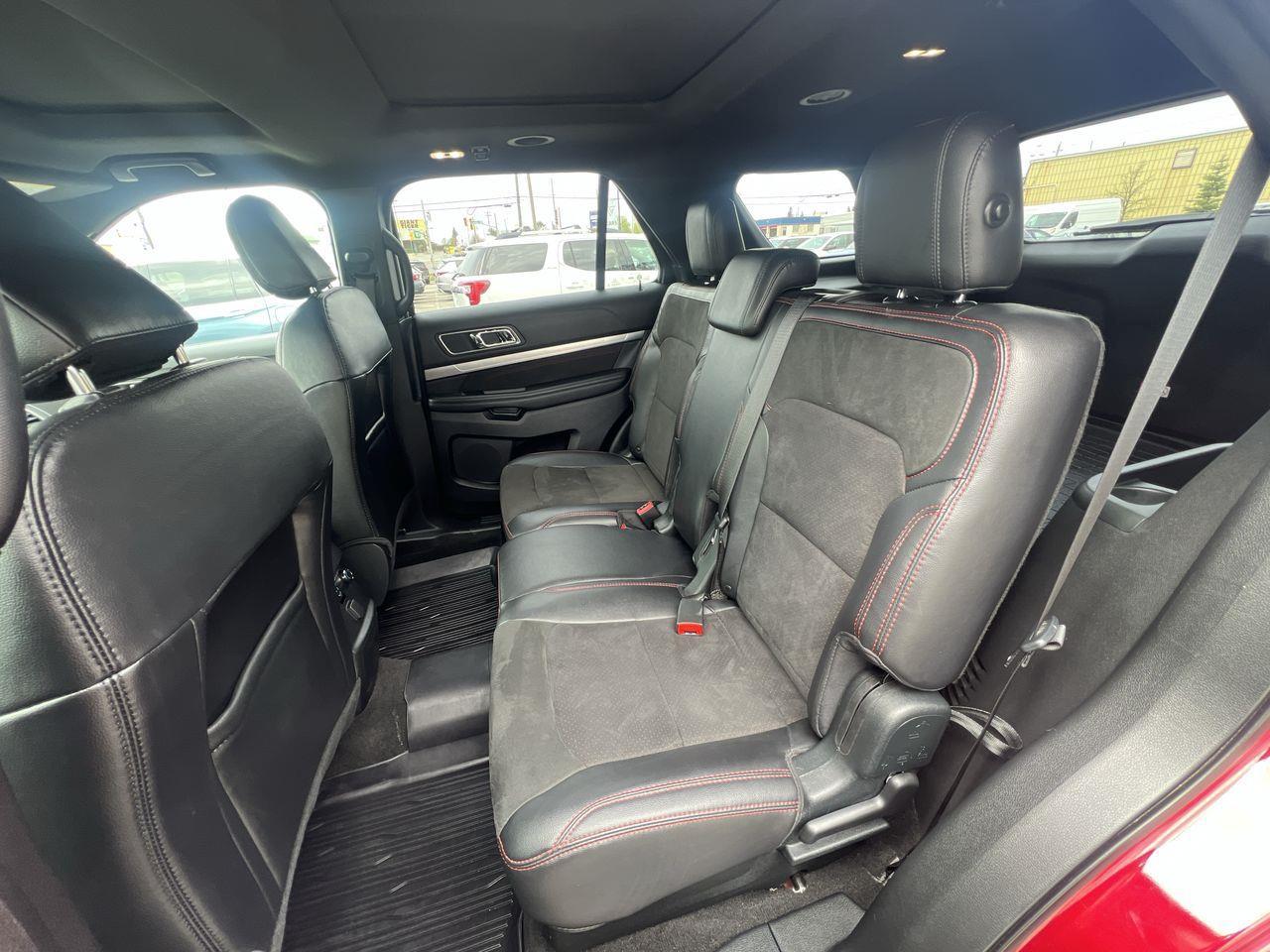 2019 Ford Explorer XLT 4X4 Photo