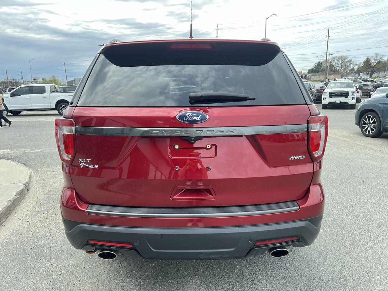 2019 Ford Explorer XLT 4X4 Photo