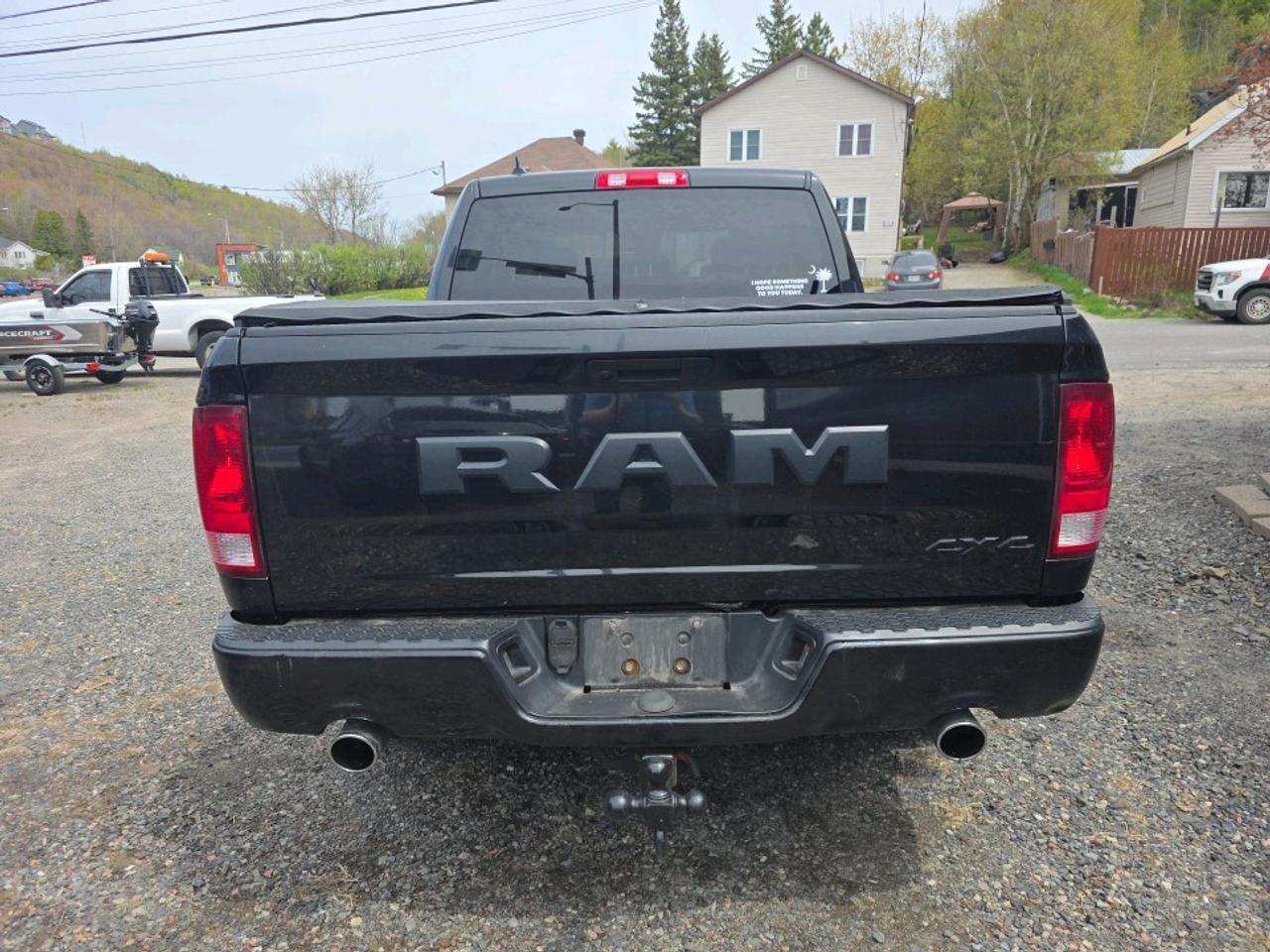 2019 RAM 1500 Classic ST Express Photo3