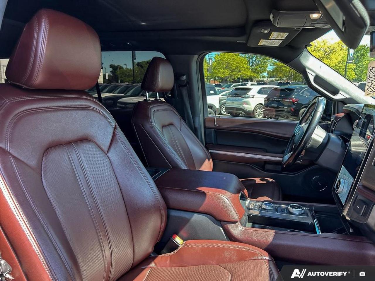 2022 Ford Expedition Limited PANO ROOF | NO ACCIDENTS | 302A Photo