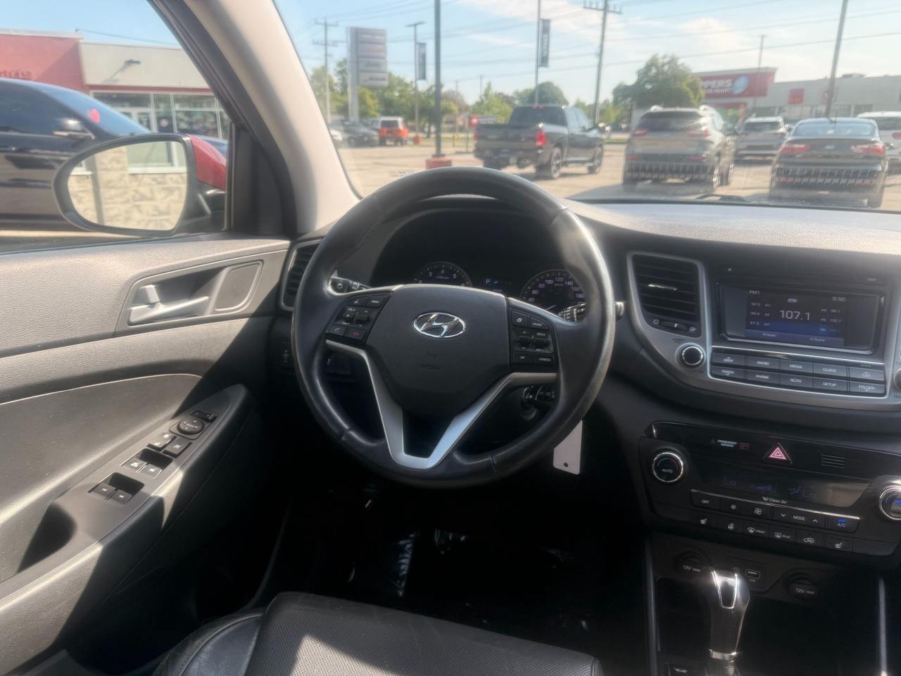 2017 Hyundai Tucson SE Photo