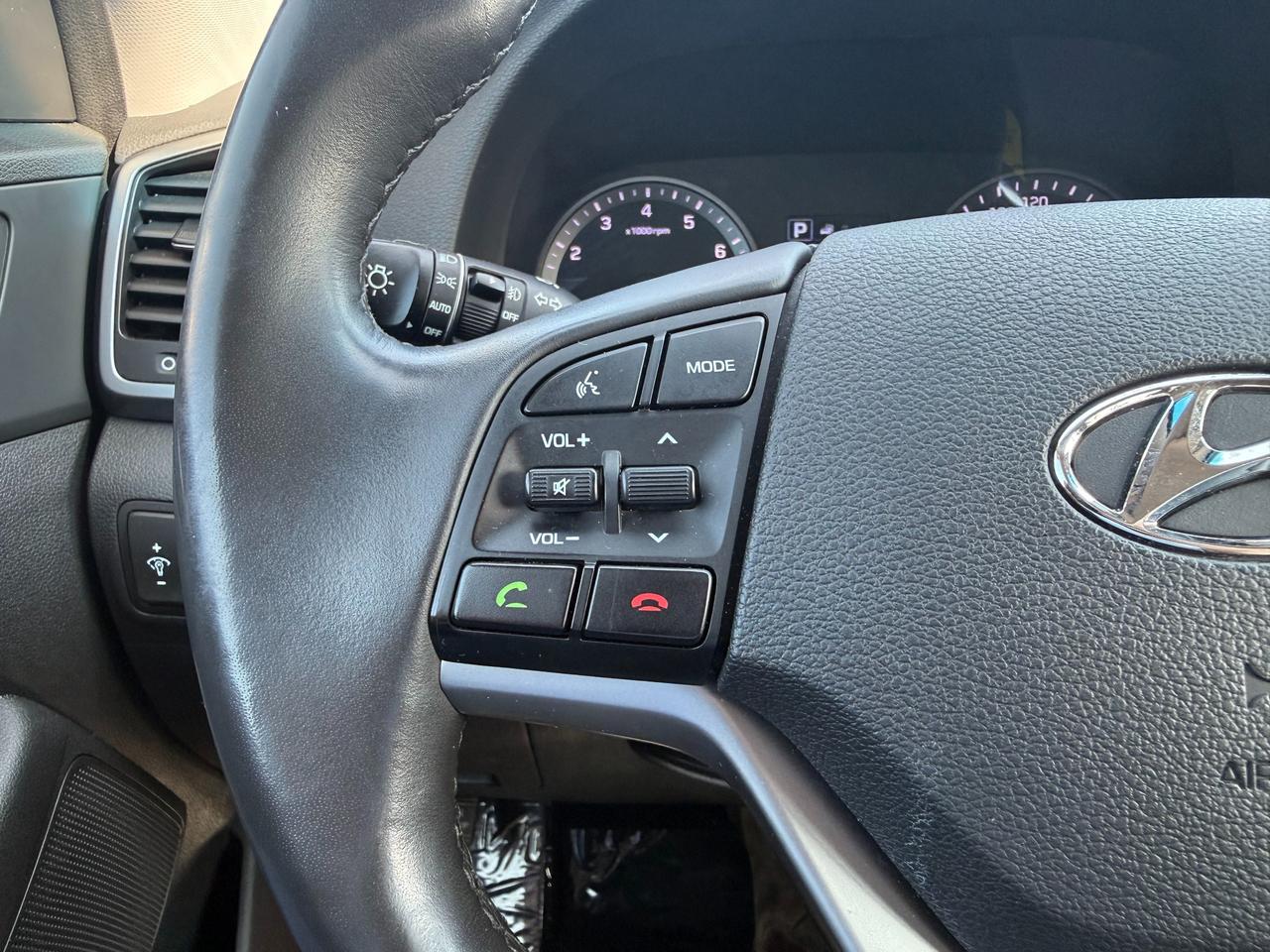 2017 Hyundai Tucson SE Photo