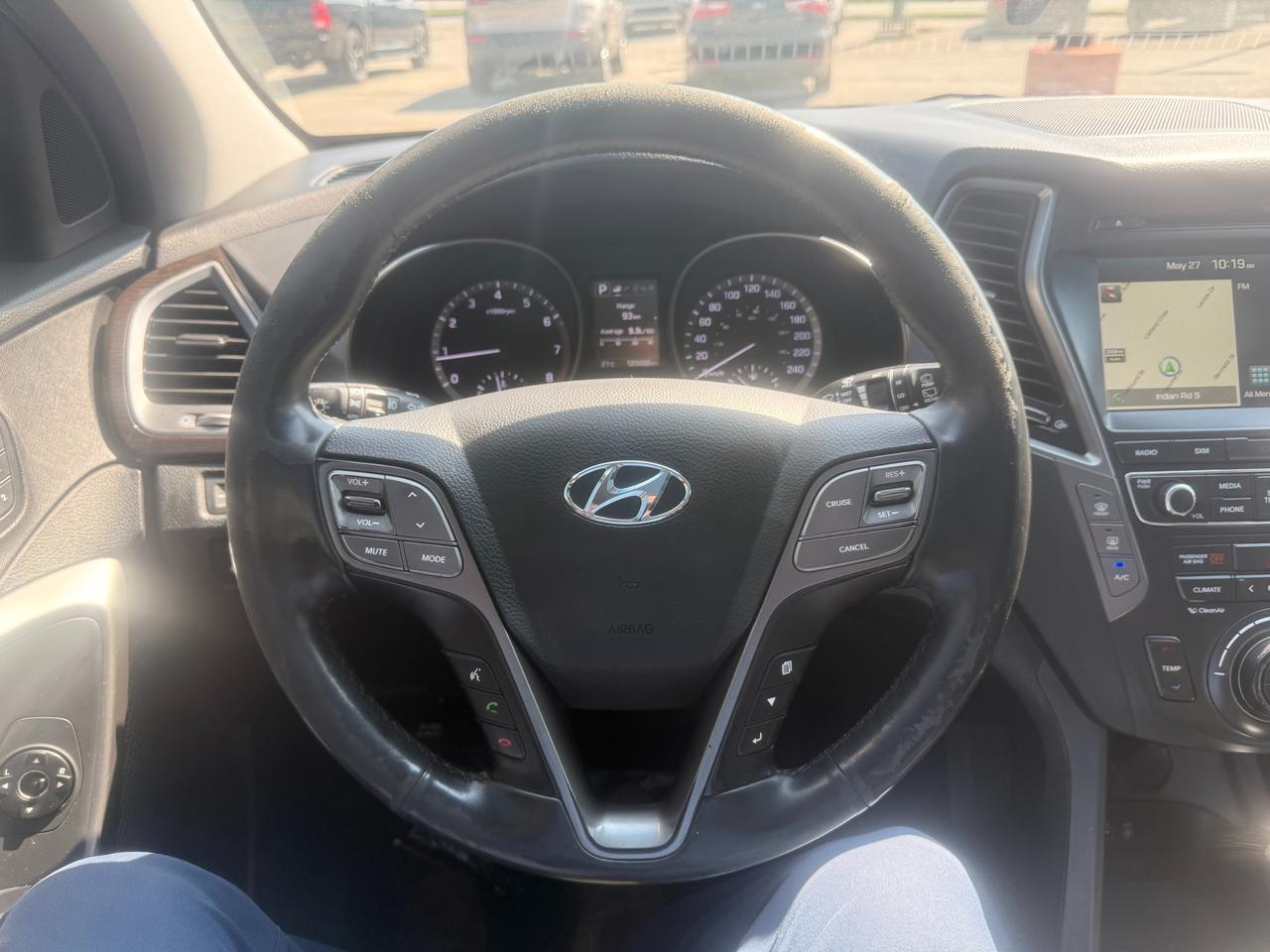 2017 Hyundai Santa Fe XL Luxury 6 Passenger Photo