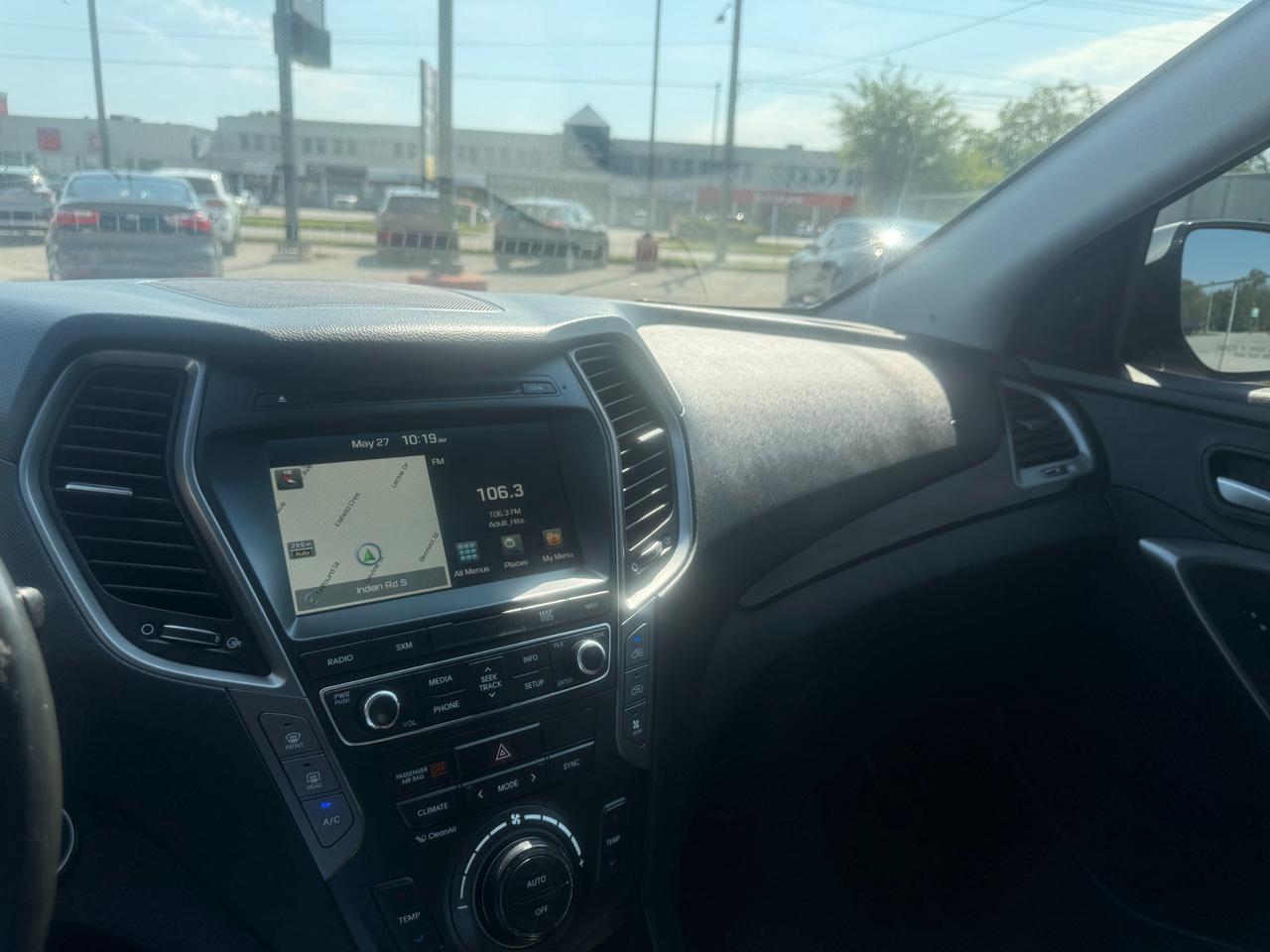2017 Hyundai Santa Fe XL Luxury 6 Passenger Photo