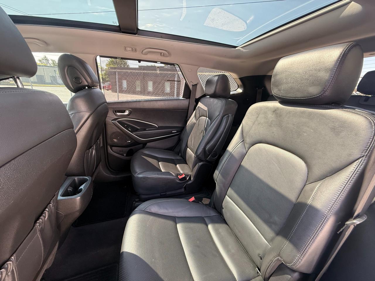 2017 Hyundai Santa Fe XL Luxury 6 Passenger Photo