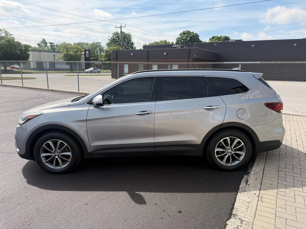2017 Hyundai Santa Fe XL Luxury 6 Passenger Photo