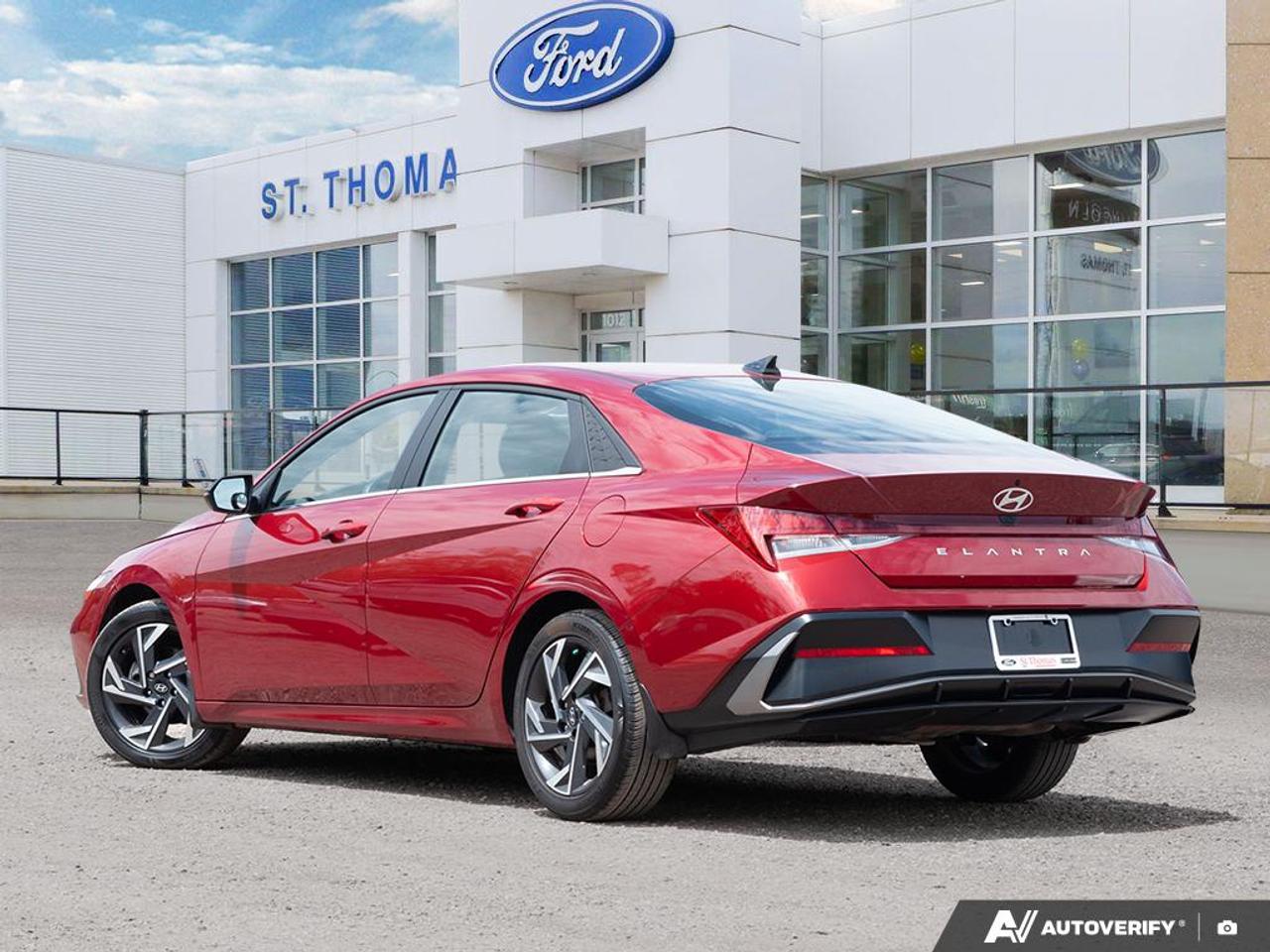 2024 Hyundai Elantra Preferred Photo3