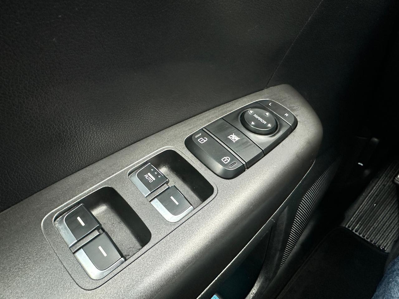2019 Kia Sportage LX AWD HeatedCloth FM Bluetooth KeylessEntry Alloy Photo