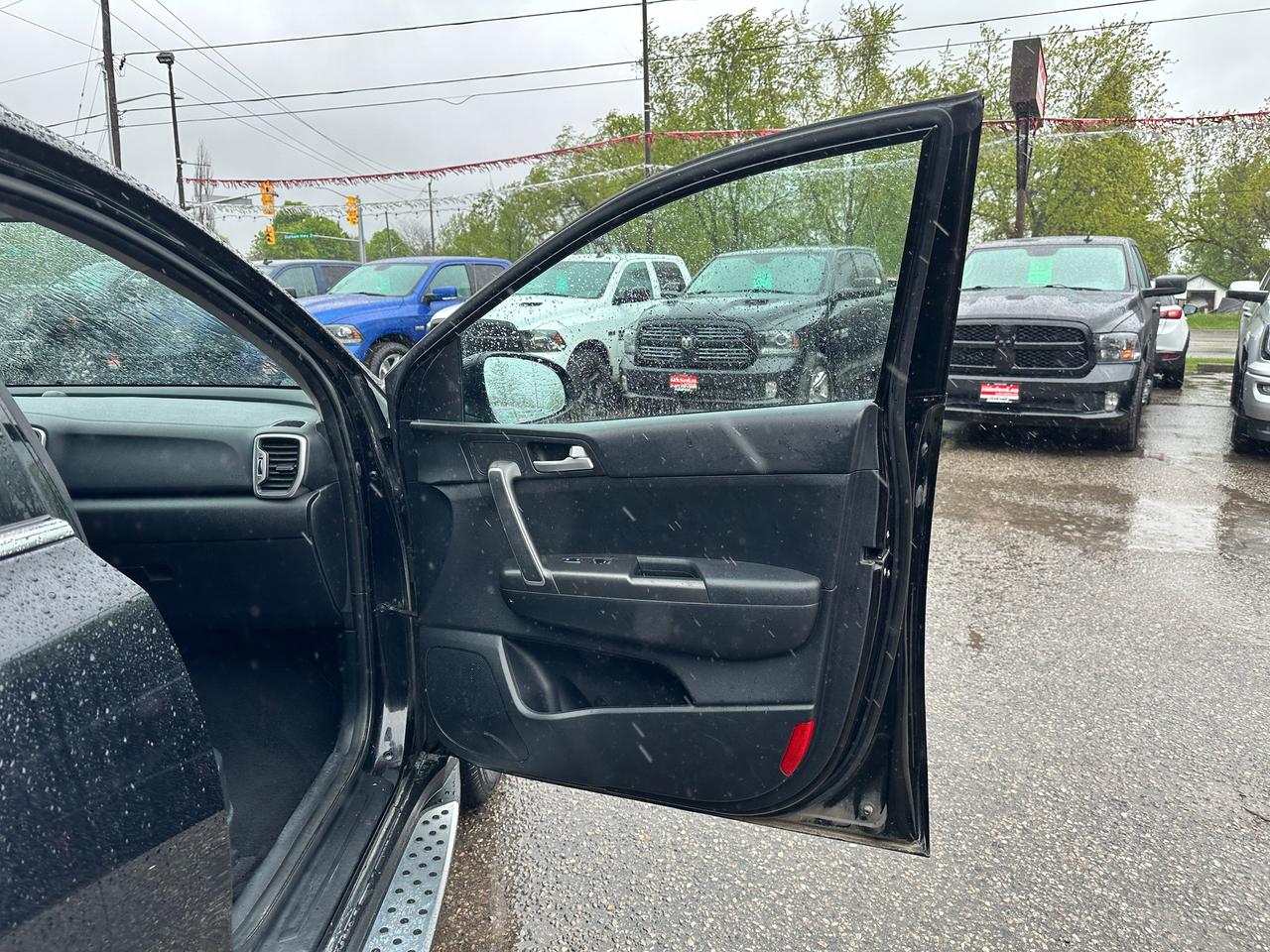 2019 Kia Sportage LX AWD HeatedCloth FM Bluetooth KeylessEntry Alloy Photo