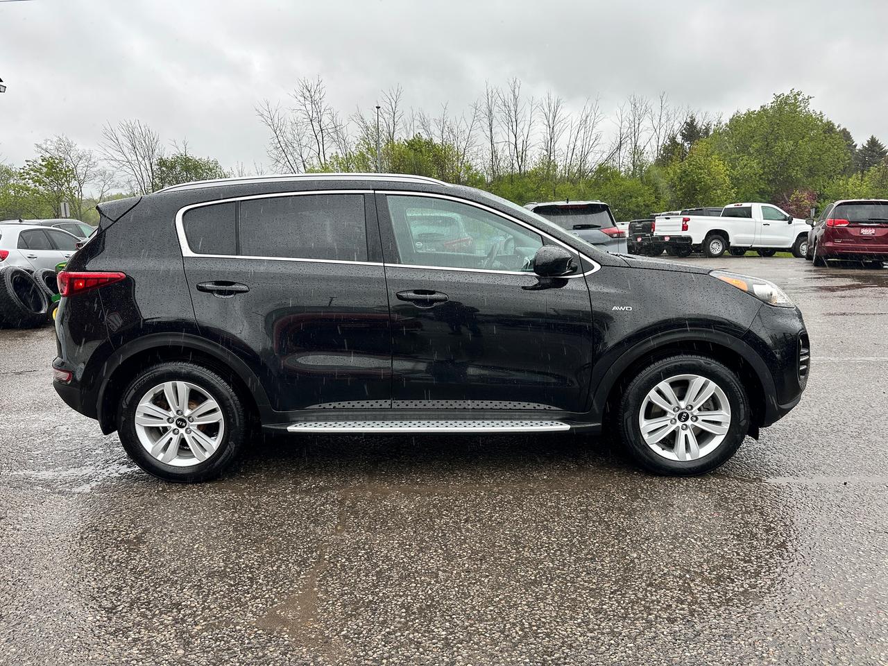 2019 Kia Sportage LX AWD HeatedCloth FM Bluetooth KeylessEntry Alloy Photo